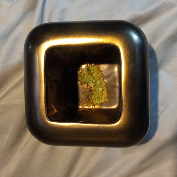 Bin # 5 Vintage Haeger bronze looking ceramic vase - Picture 2 of 4